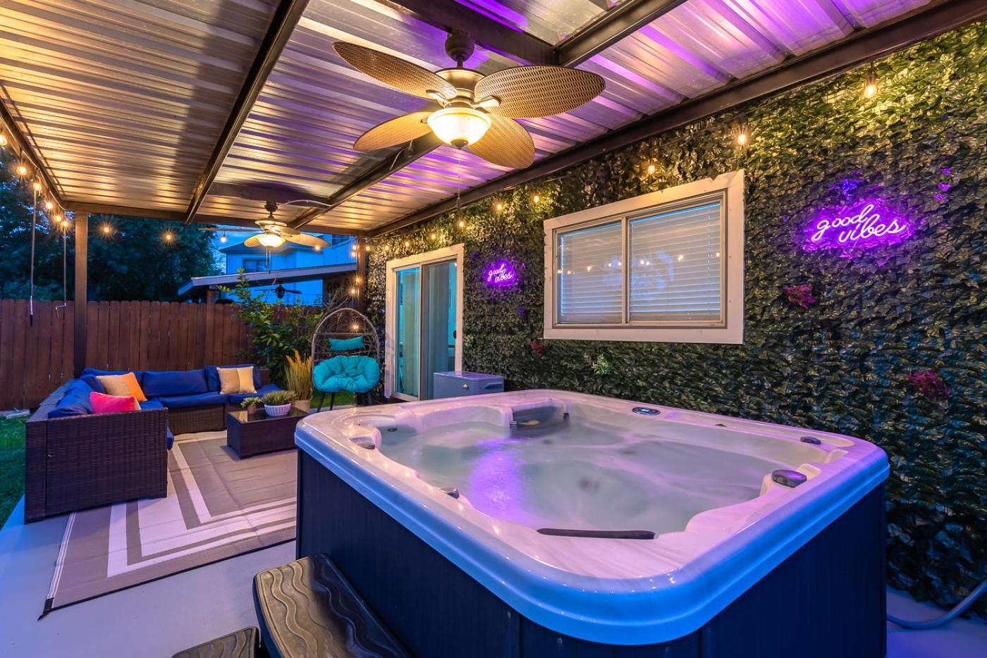 Gameroom, Bbq & Hot-Tub By Lackland & Seaworld サンアントニオ エクステリア 写真