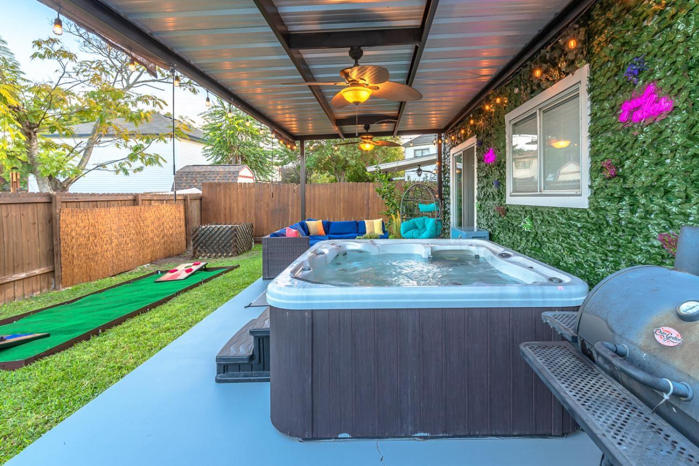 Gameroom, Bbq & Hot-Tub By Lackland & Seaworld サンアントニオ エクステリア 写真