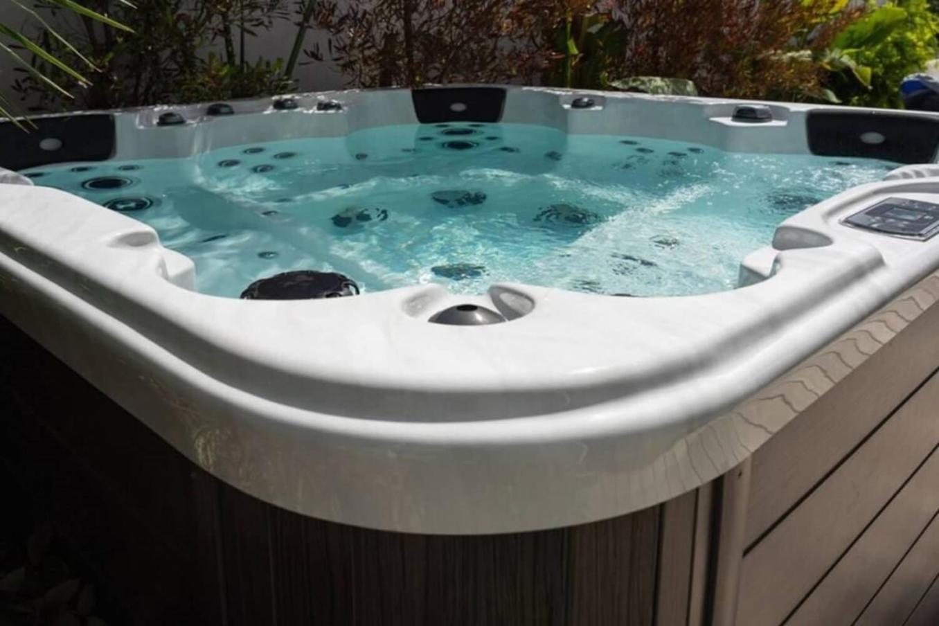 Gameroom, Bbq & Hot-Tub By Lackland & Seaworld サンアントニオ エクステリア 写真